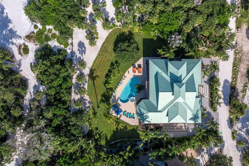 Exterior, Drone