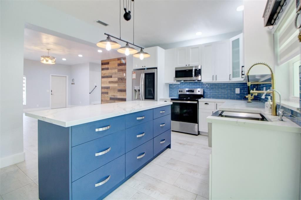 Interior, Kitchen, Pendant Lights, Recessed Lighting, Stainless Steel Appliances