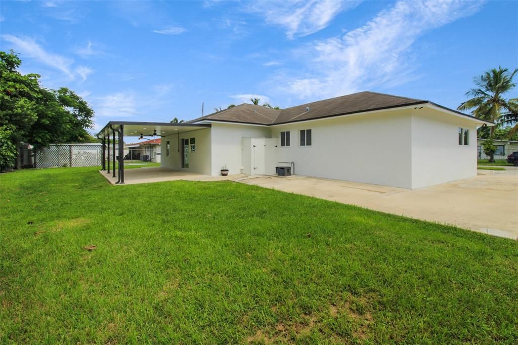 Backyard, Exterior