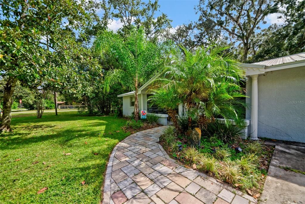 Backyard, Exterior