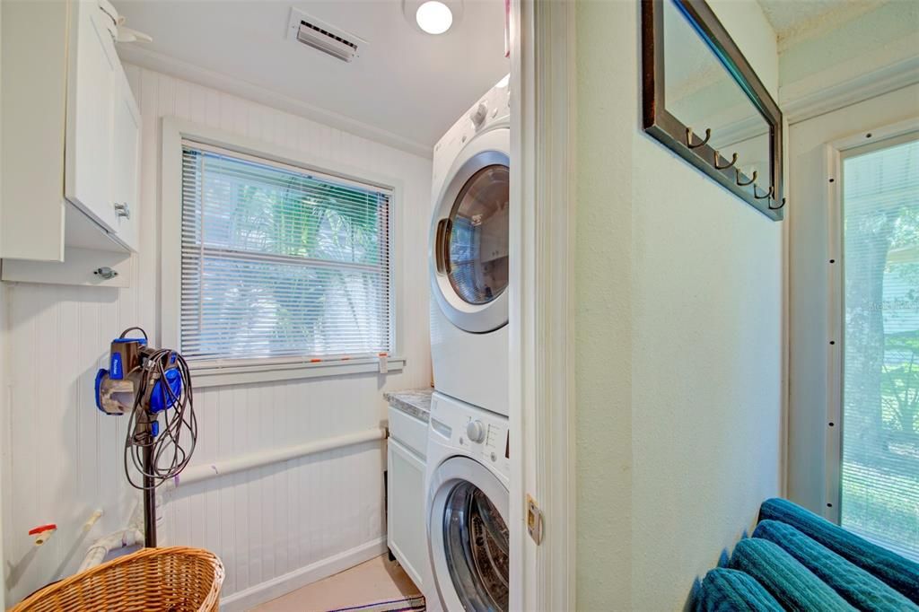 Interior, Recessed Lighting, Utility Closets, Washer