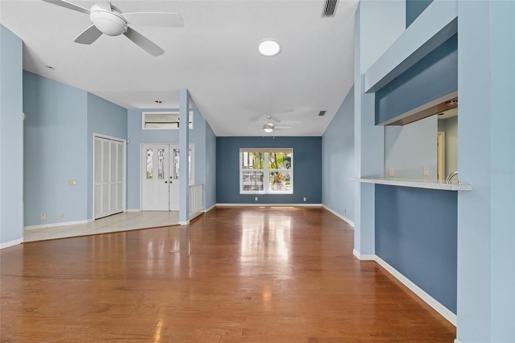 Empty room, Interior, Recessed Lighting, Wood Texture Flooring