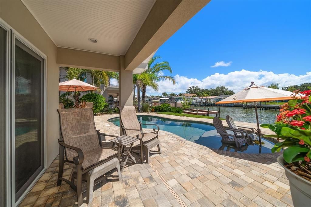 Exterior, Pool, Water