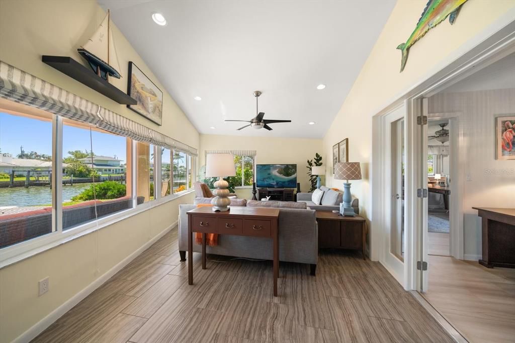 Home Office, Interior, Recessed Lighting, Water