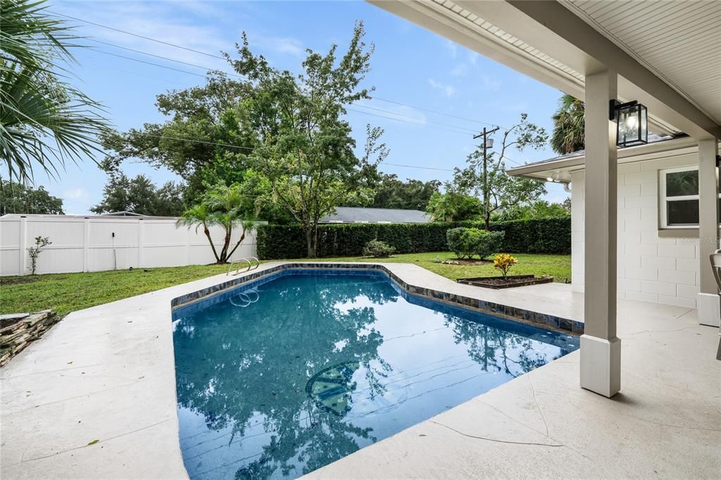 Exterior, Pool