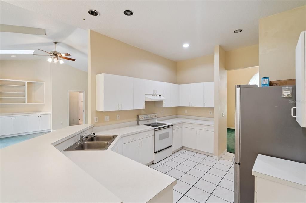 Interior, Kitchen, Recessed Lighting