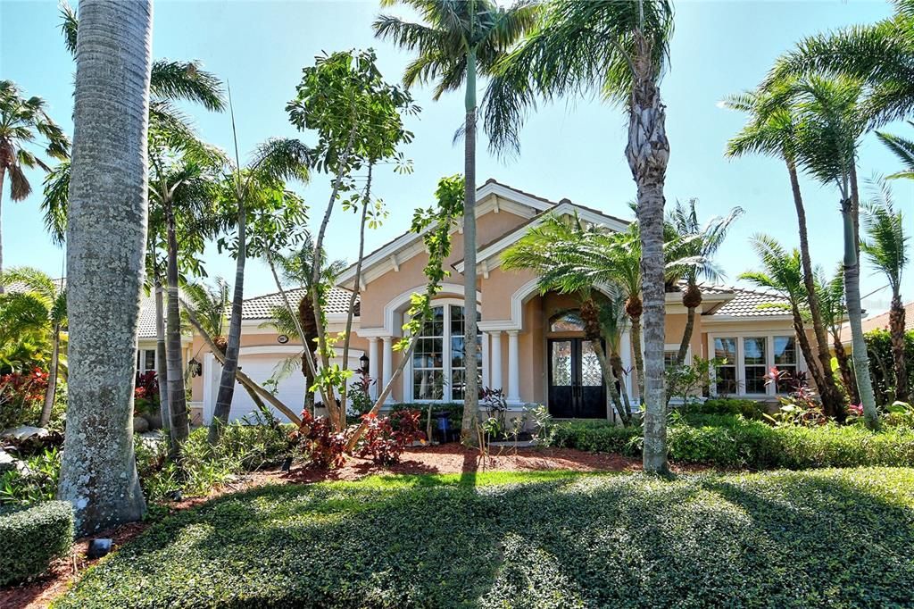 Backyard, Exterior, Facade, Mediterranean