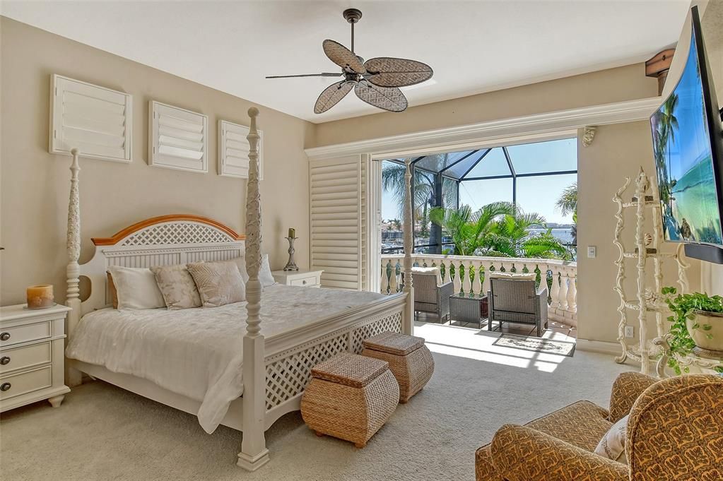 Bedroom, Interior, Sun Room, Water