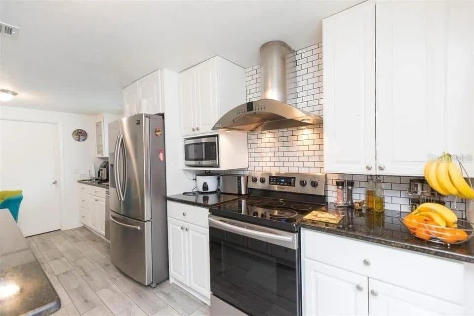 Interior, Kitchen, Stainless Steel Appliances, Wood Texture Flooring