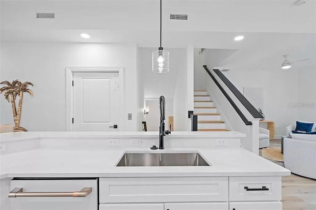 Interior, Kitchen, Pendant Lights, Recessed Lighting, Wood Texture Flooring