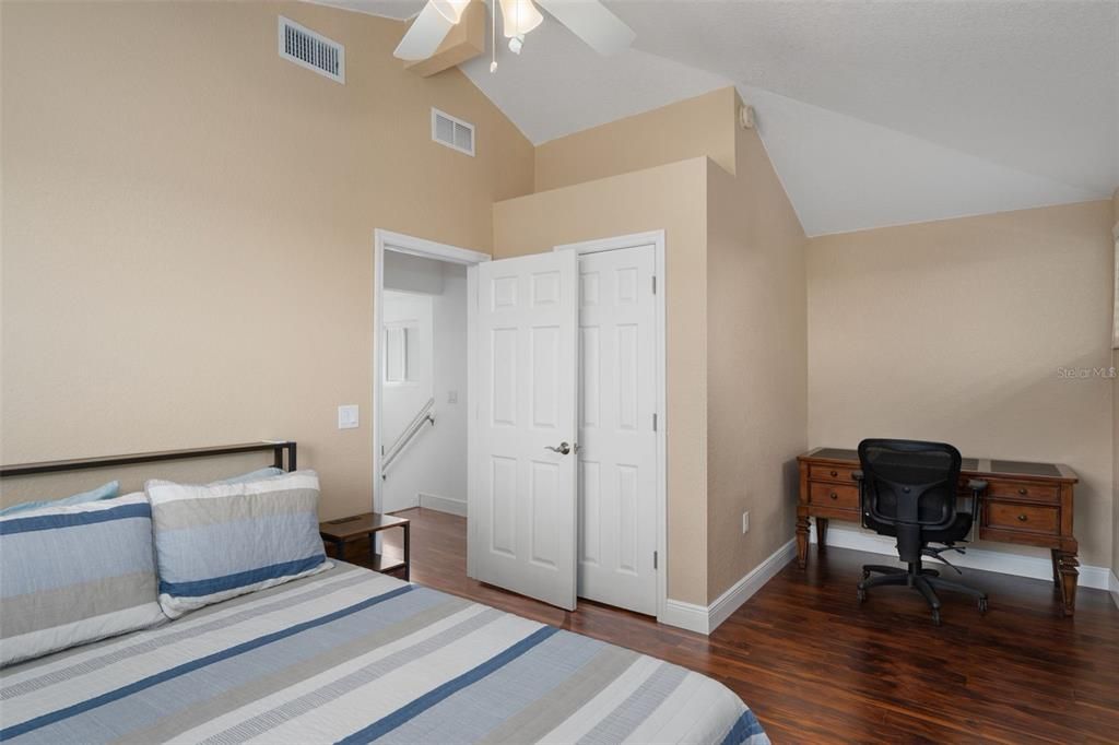 Bedroom, Home Office, Interior, Wood Texture Flooring