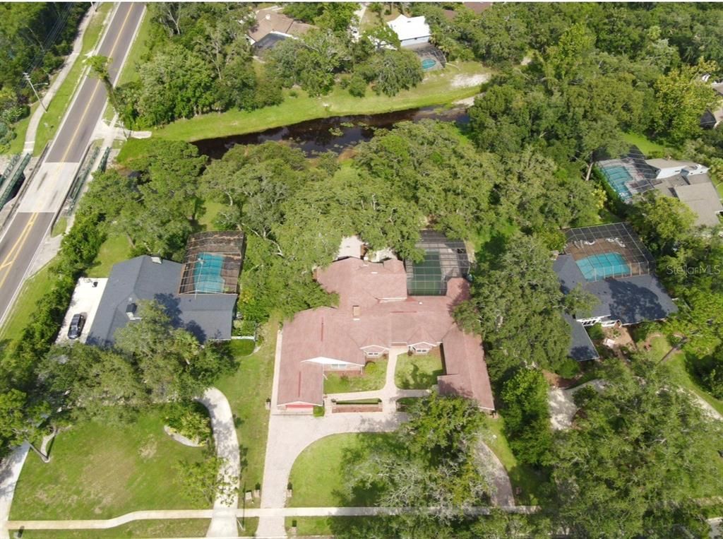 Exterior, Drone