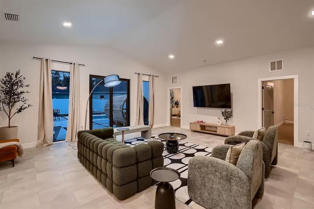 Interior, Living room, Recessed Lighting, Water