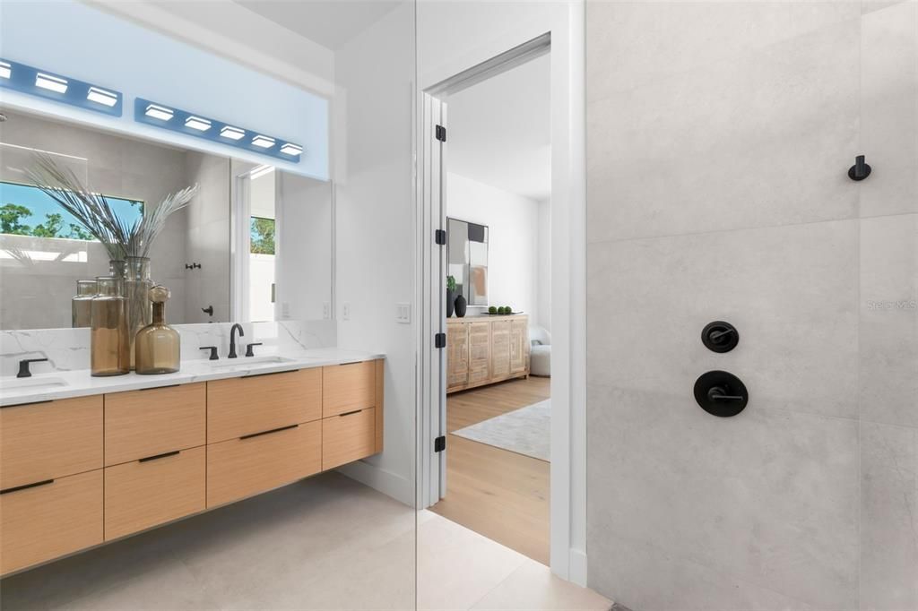 Bathroom, Dual Sink Vanities, Interior