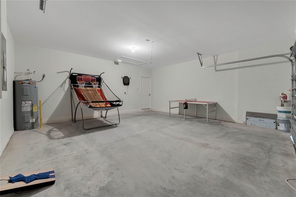 Garage, Interior