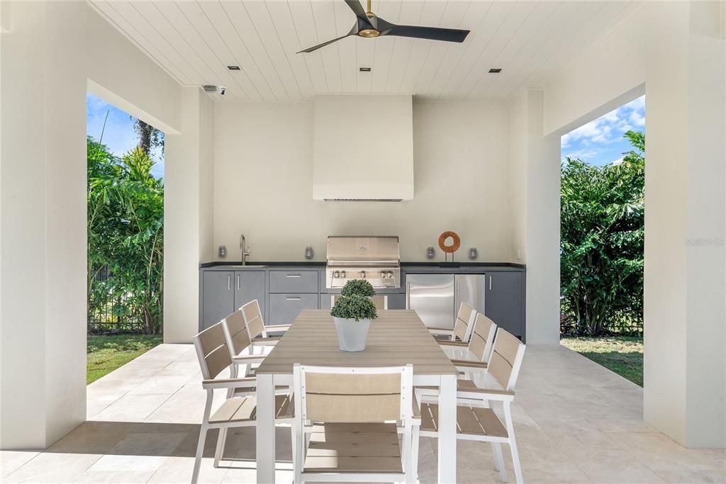Dining room, Exterior, Outdoor Kitchen