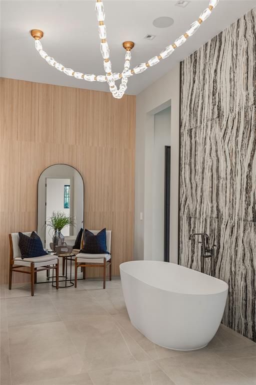 Bathroom, Free Standing Baths, Interior, Pendant Lights