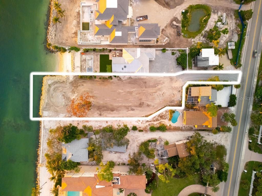 Exterior, Drone