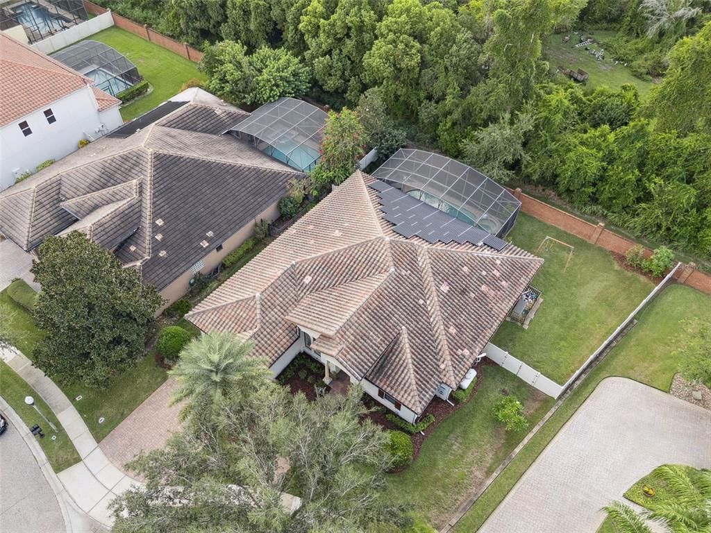 Exterior, Drone