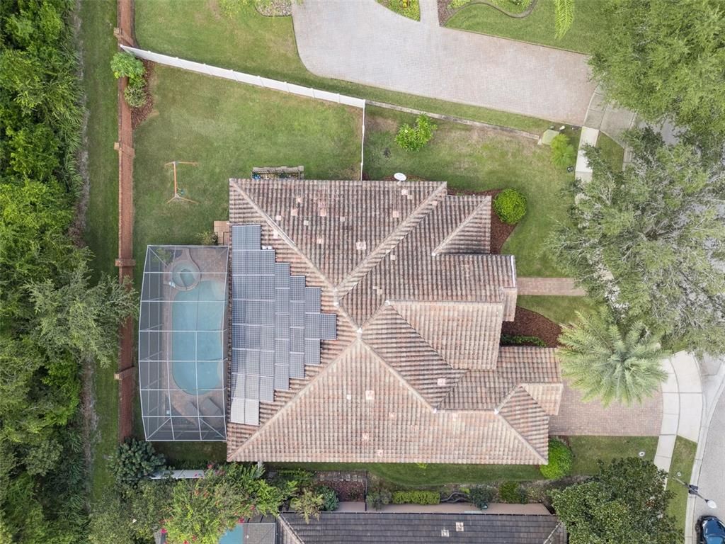 Exterior, Drone
