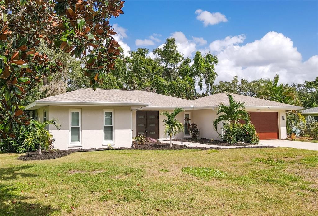 Attached, Backyard, Exterior, Facade, Ranch