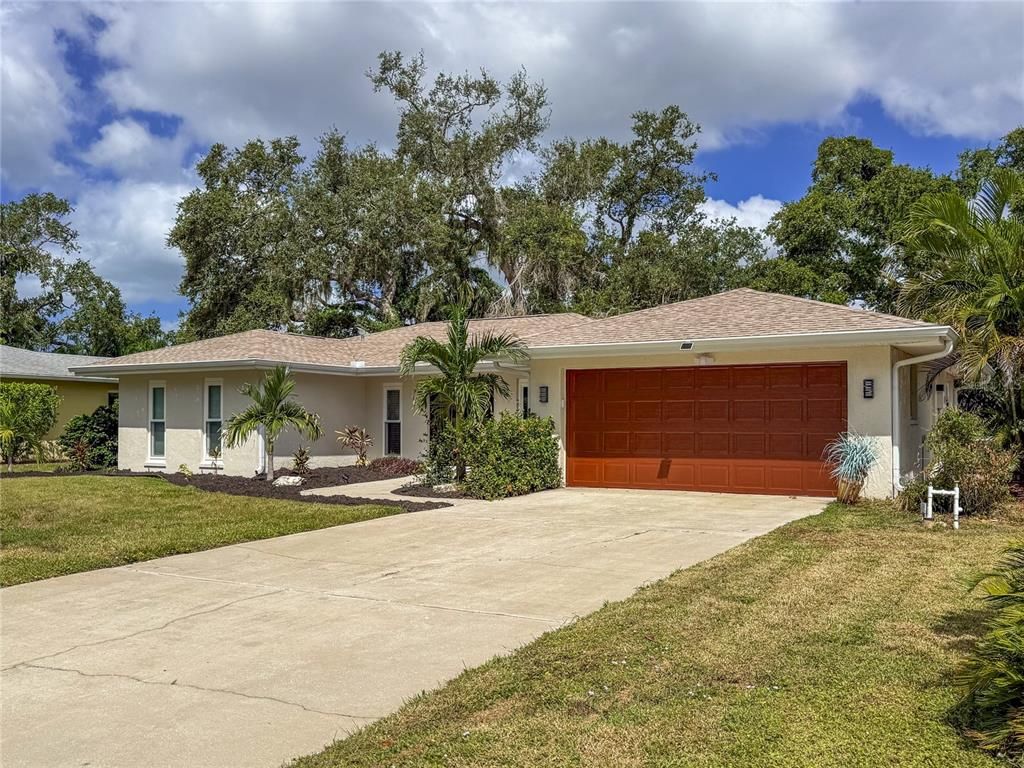 Attached, Backyard, Exterior, Facade, Ranch