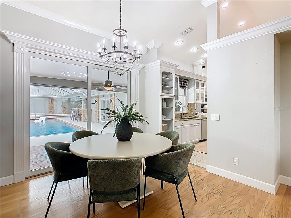 Chandelier, Dining room, Interior, Recessed Lighting, Wood Texture Flooring