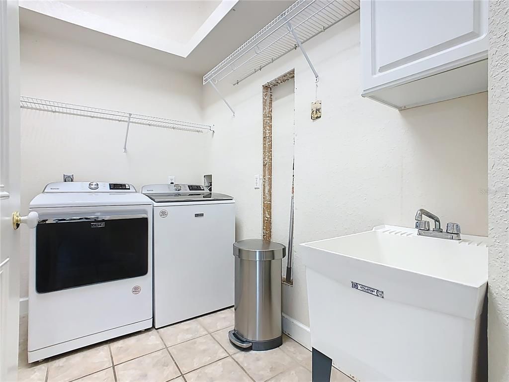 Interior, Washer