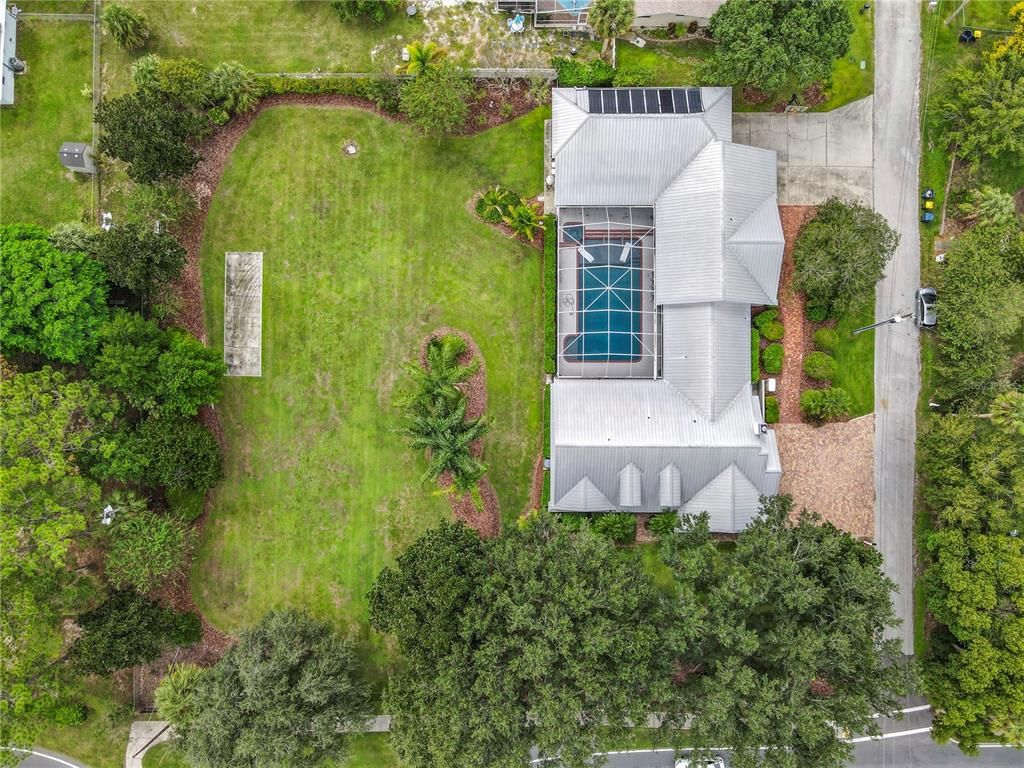 Exterior, Drone