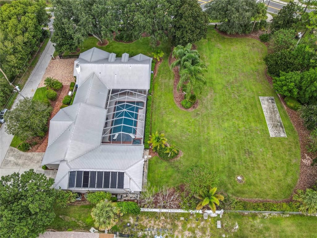 Exterior, Drone