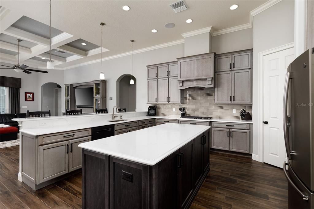 Interior, Kitchen, Pendant Lights, Recessed Lighting, Wood Texture Flooring