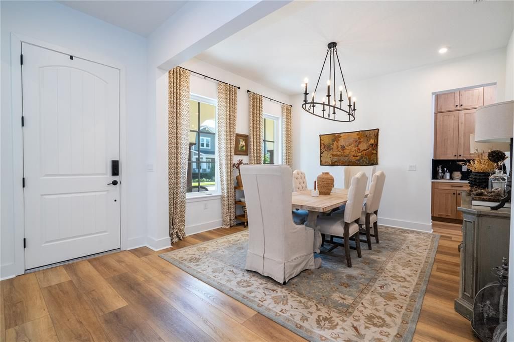 Chandelier, Dining room, Interior, Kitchen, Pendant Lights, Recessed Lighting, Wood Texture Flooring
