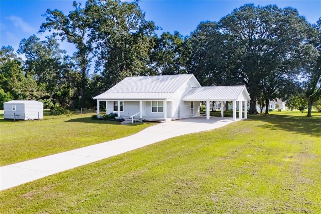 Backyard, Exterior