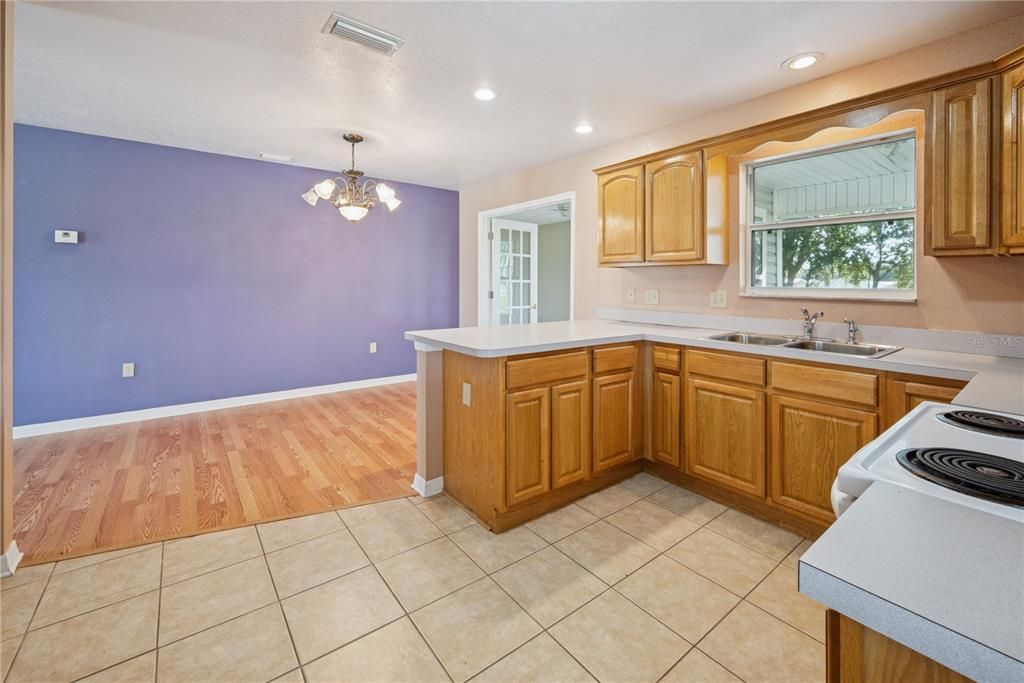 Chandelier, Interior, Kitchen, Recessed Lighting, Wood Texture Flooring