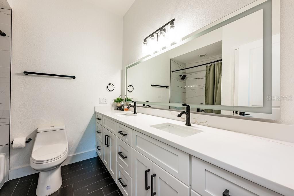 Bathroom, Dual Sink Vanities, Interior