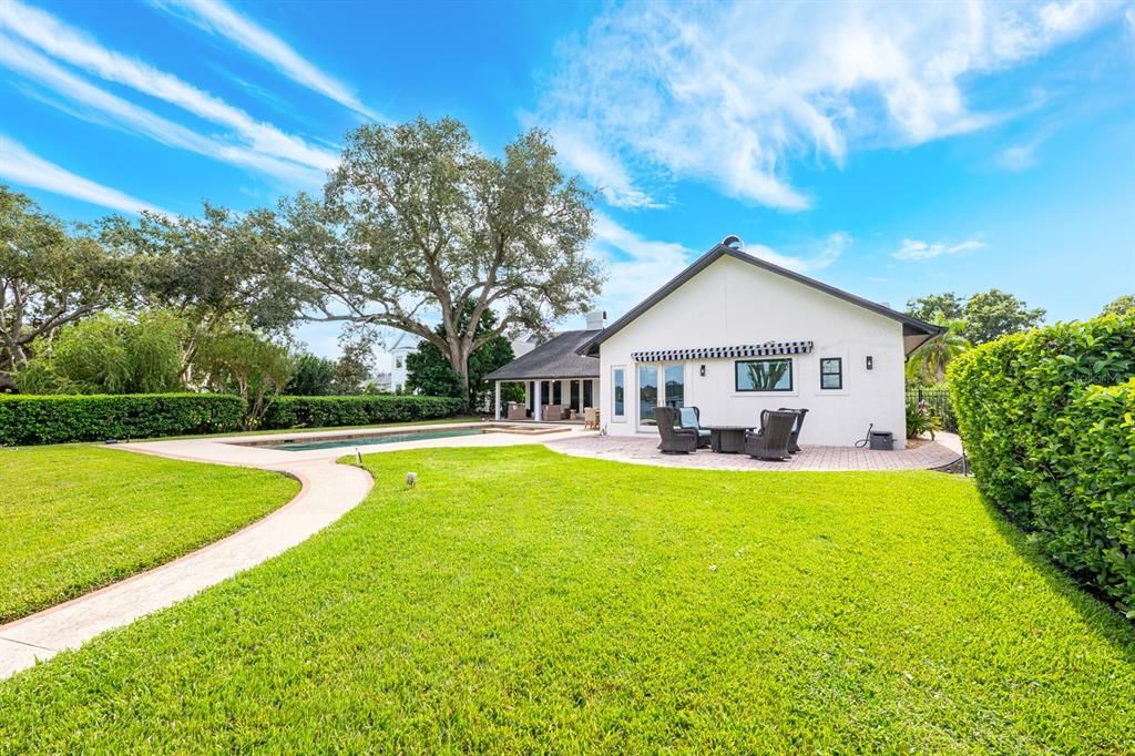 Backyard, Exterior