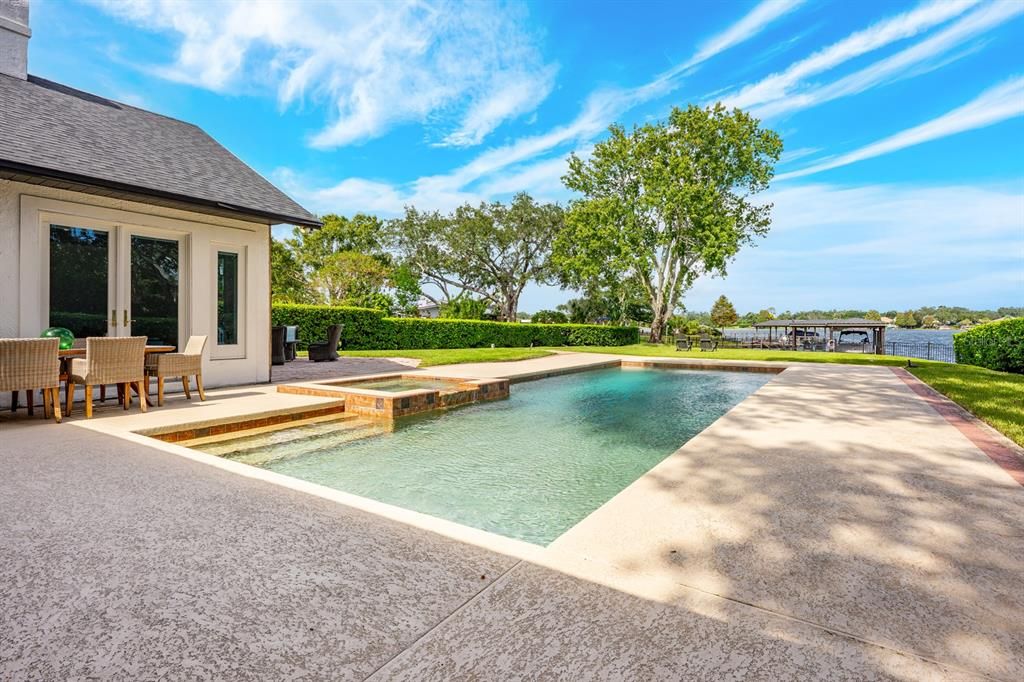 Exterior, Pool, Water
