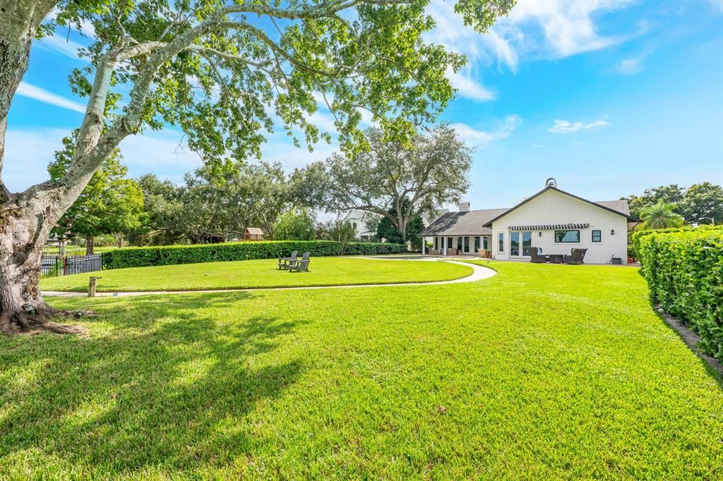 Backyard, Exterior