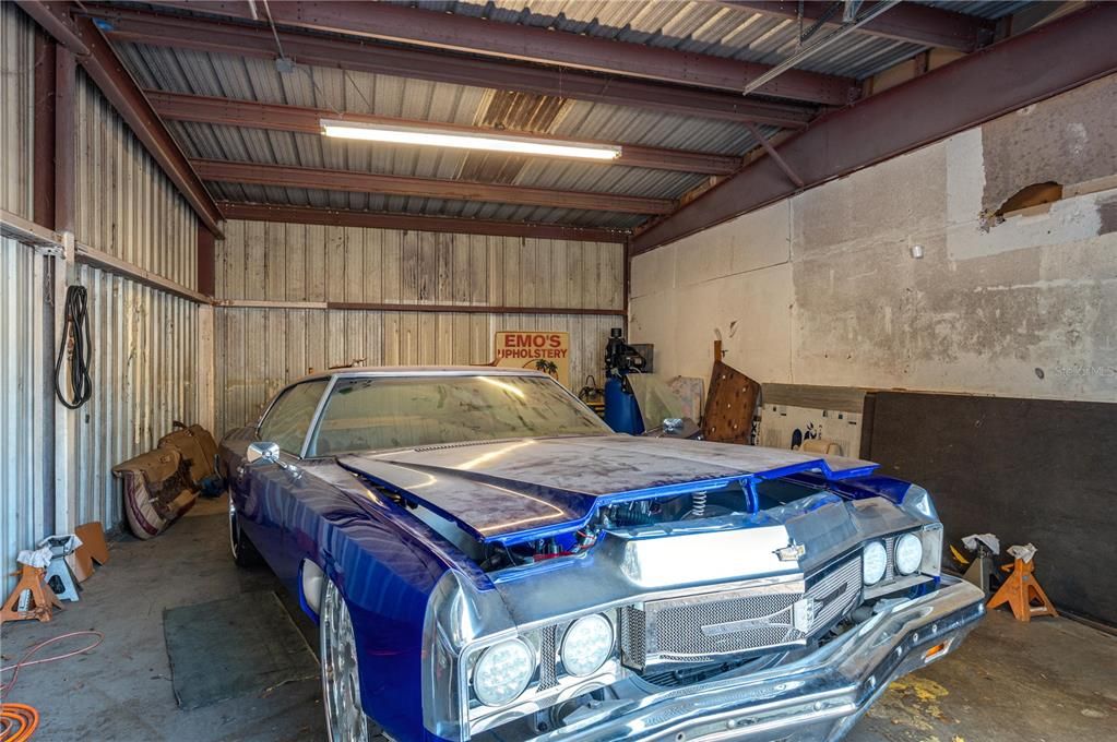 Garage, Interior