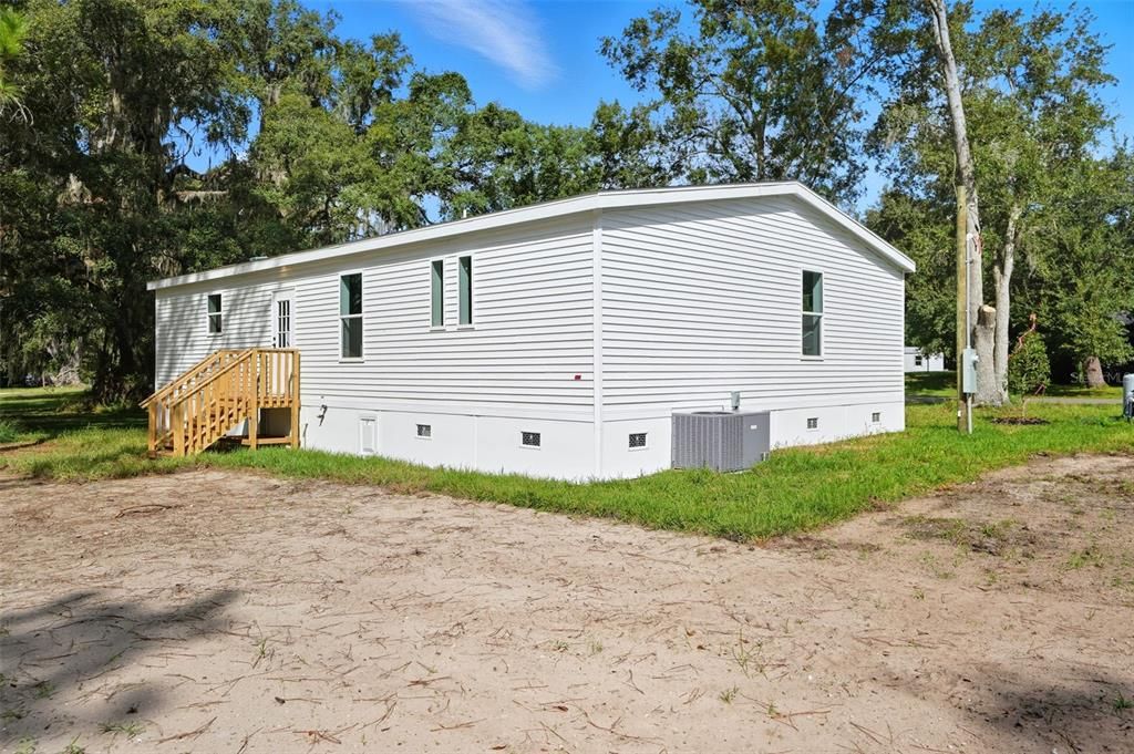 Backyard, Exterior