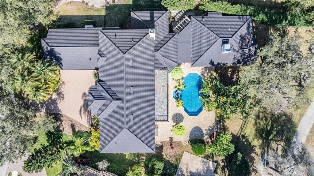 Exterior, Drone
