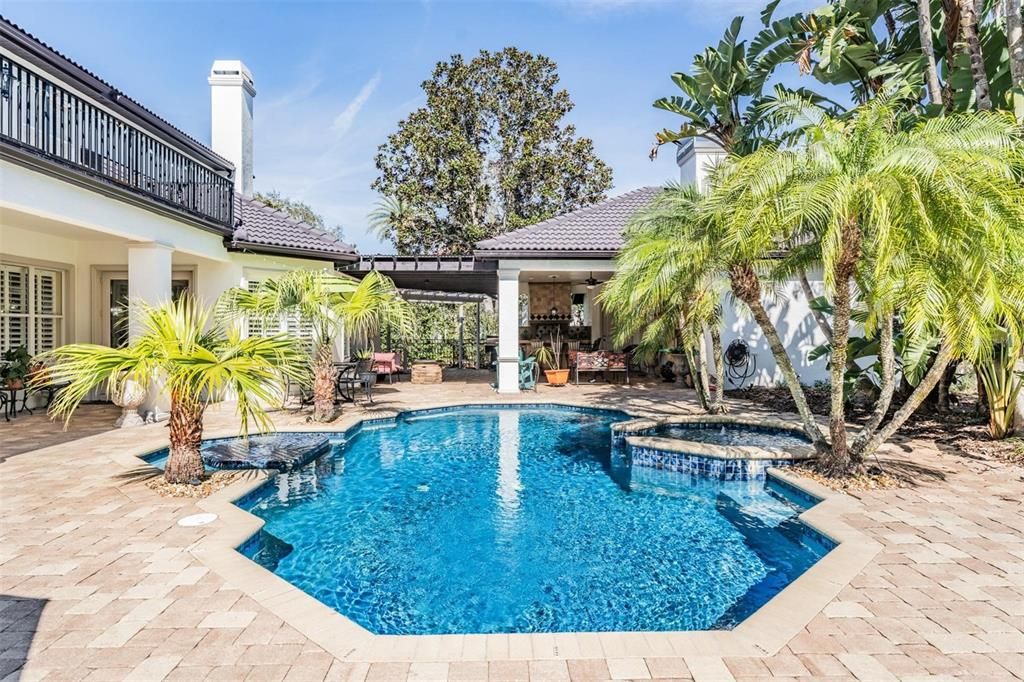 Exterior, Pool