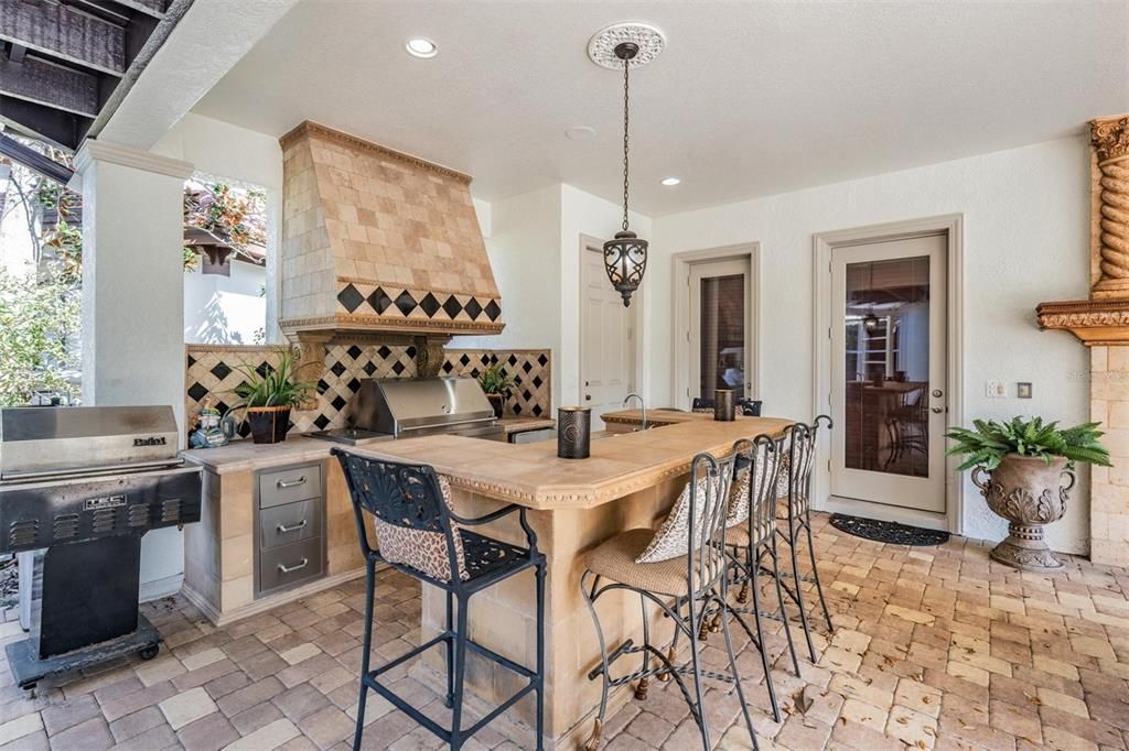 Exterior, Outdoor Kitchen, Pendant Lights
