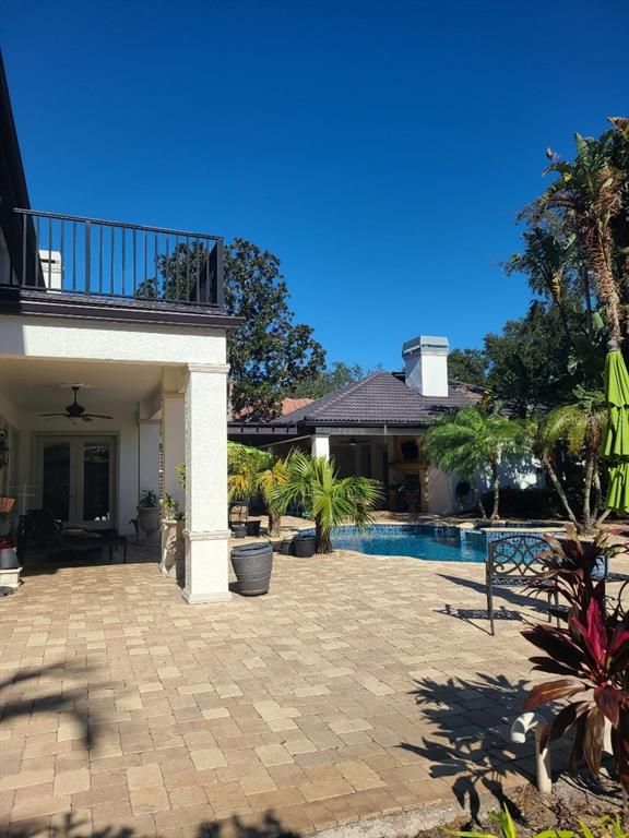 Exterior, Pool
