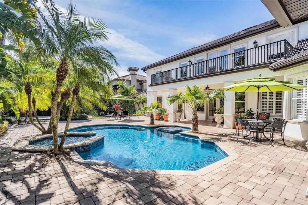 Exterior, Pool