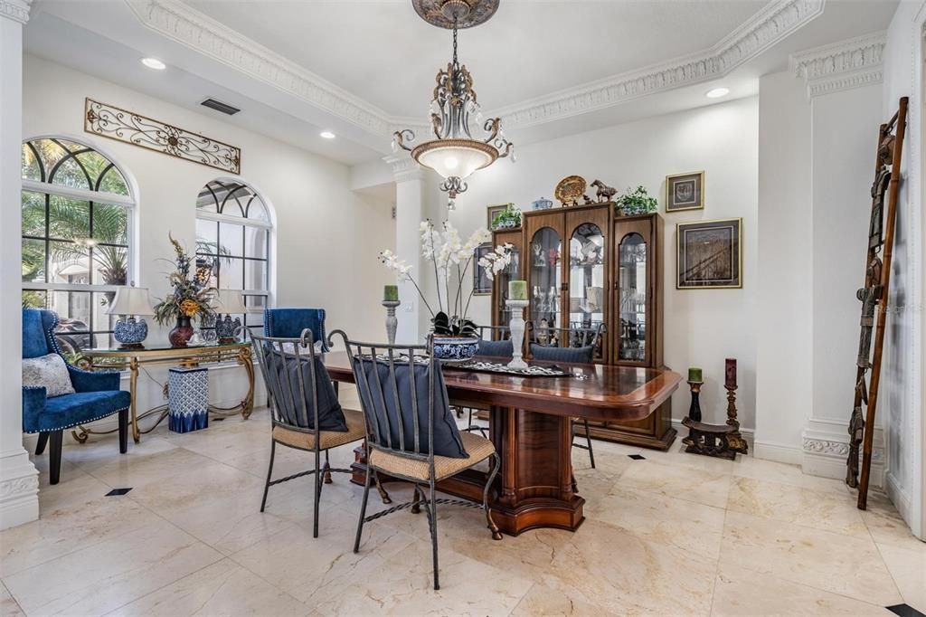 Dining room, Interior, Pendant Lights, Recessed Lighting