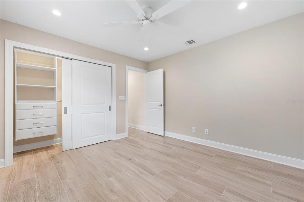 Empty room, Interior, Recessed Lighting, Wood Texture Flooring
