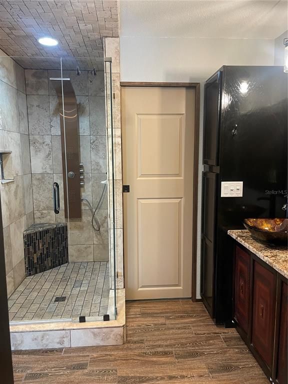 Bathroom, Interior, Recessed Lighting, Wood Texture Flooring