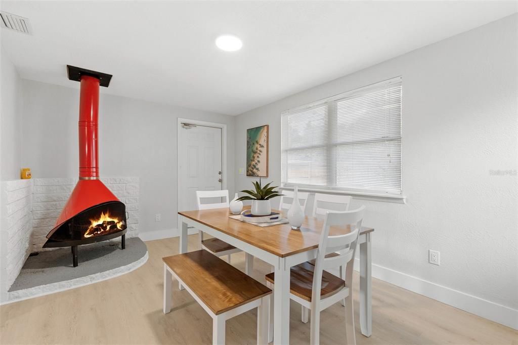 Dining room, Fireplace, Interior, Recessed Lighting, Wood Texture Flooring