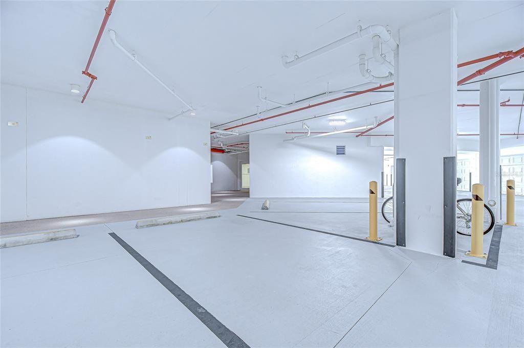 Garage, Interior